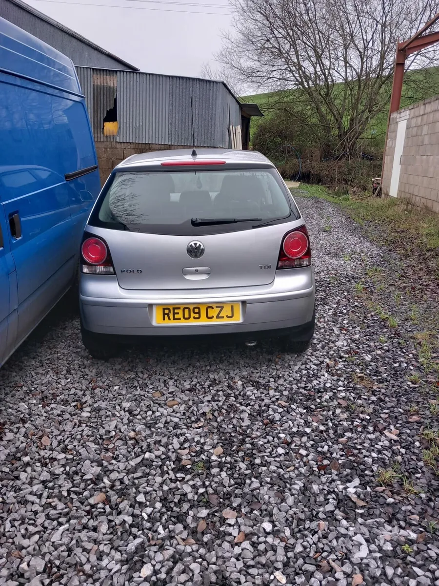 Volkswagen polo - Image 4