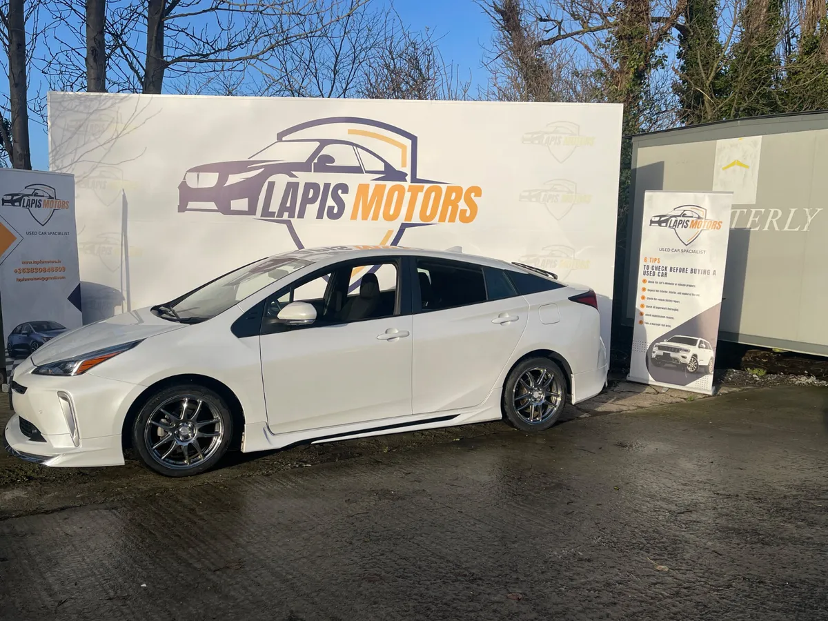 Toyota Prius 2022 very low miles - Image 3
