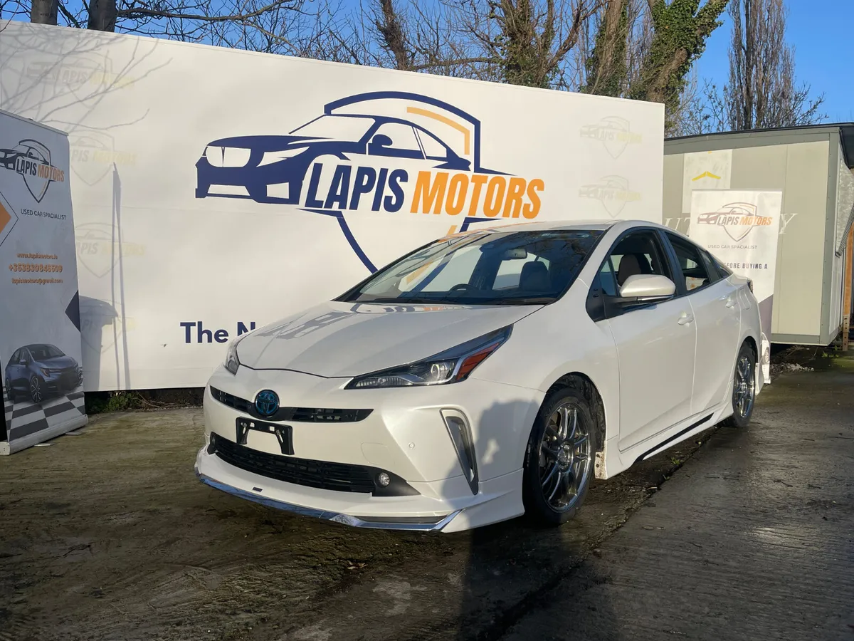 Toyota Prius 2022 very low miles - Image 1