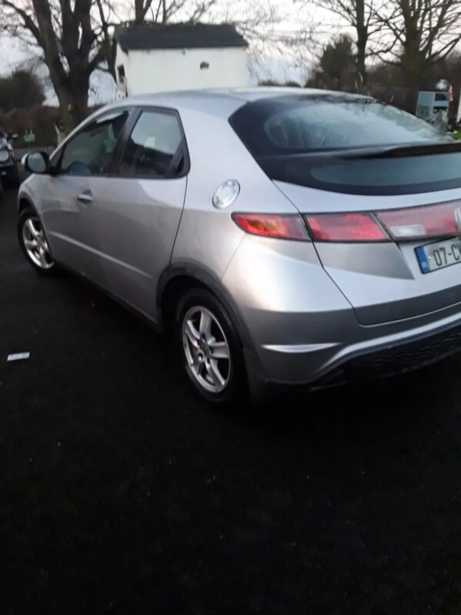 2007 Honda Civic - Image 3