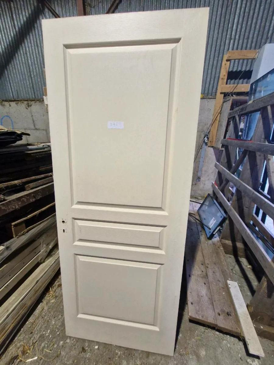 Internal doors - Image 2