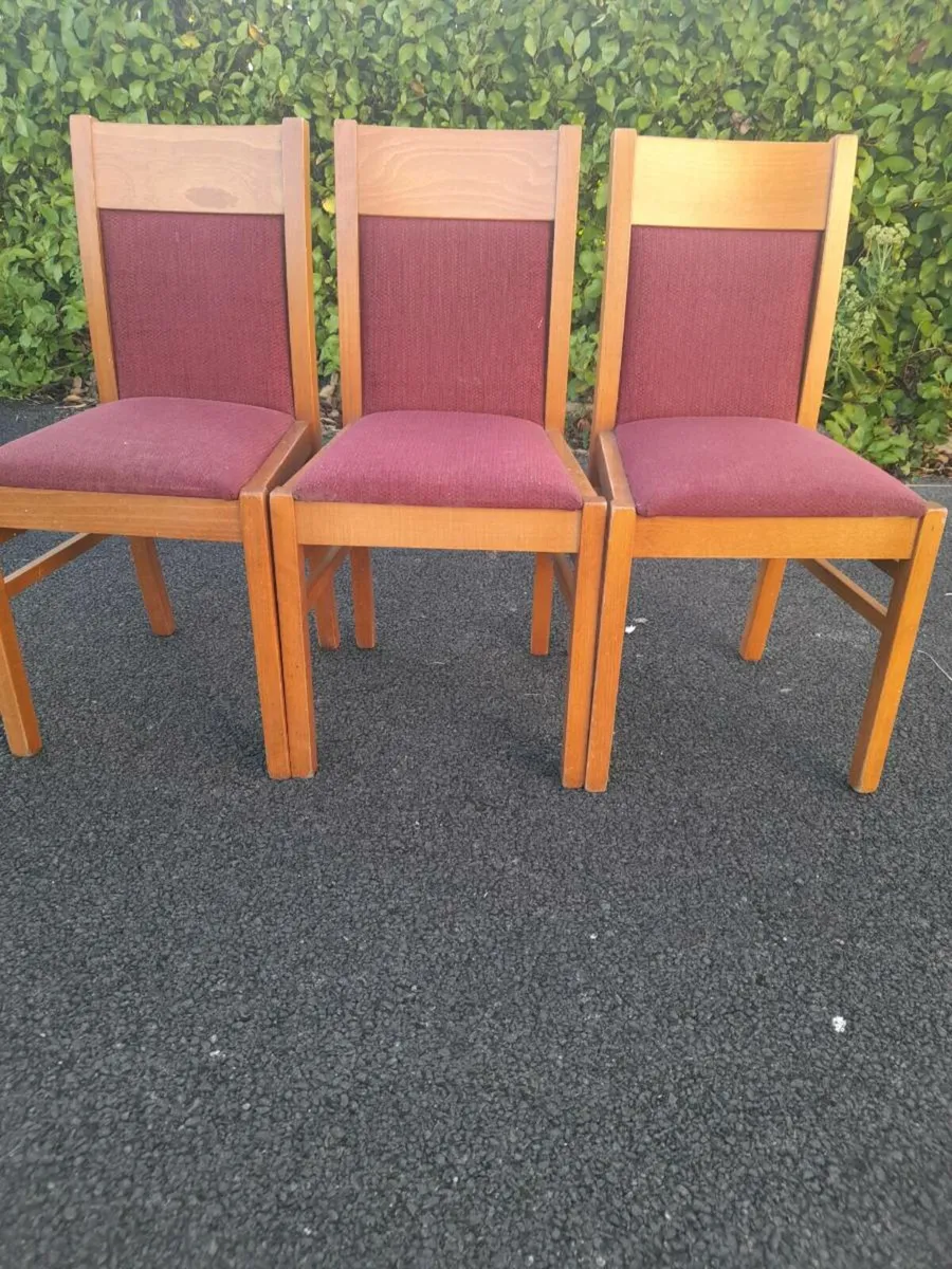 Chairs. - Image 4