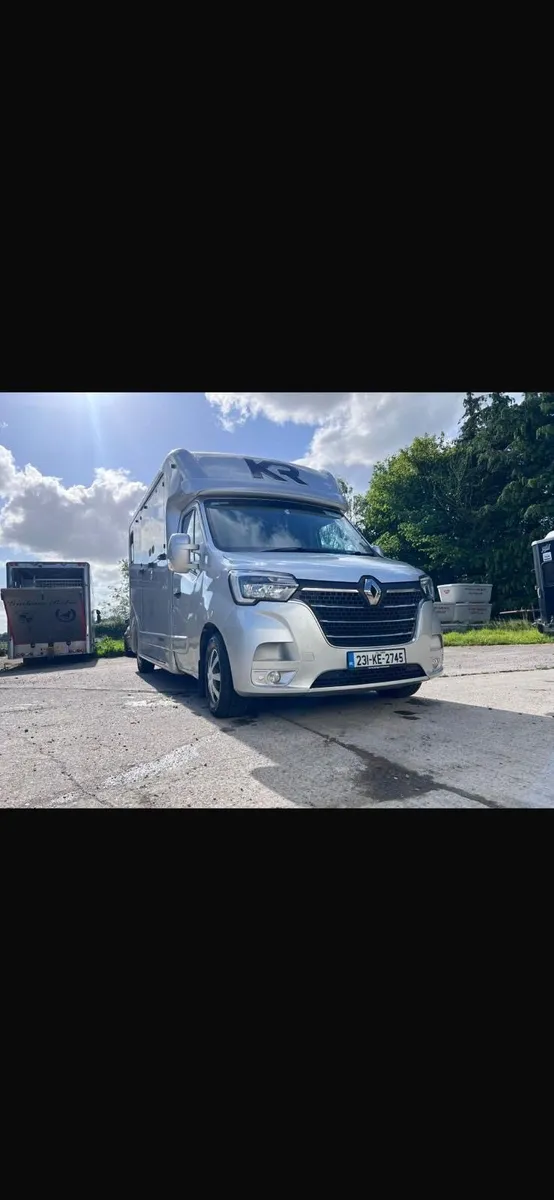 231 Krismar 2 stall - Image 2