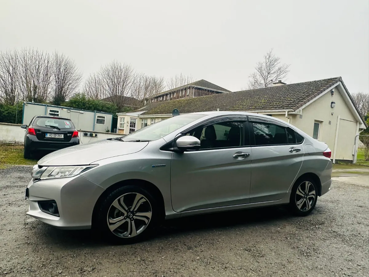 HONDA GRACE/CIVIC 2016 58K MILES - Image 4