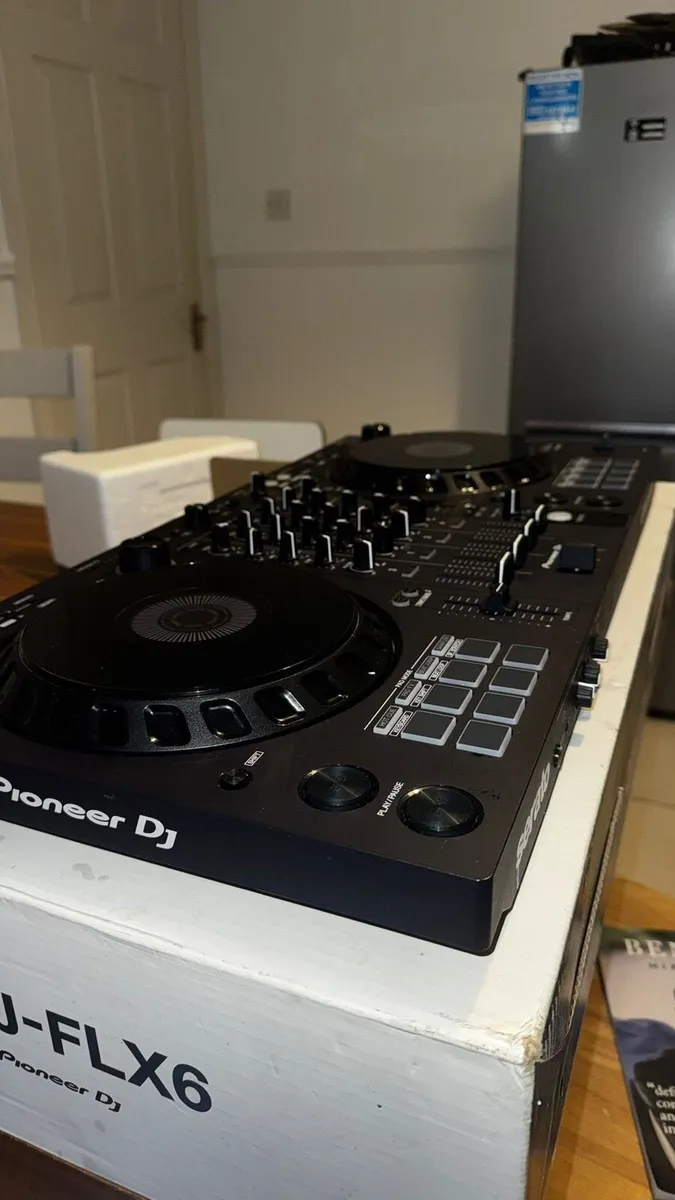 Dj decks - Image 2