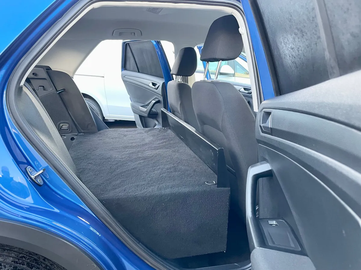 Volkswagen T-Roc 2.0TDI 2 Seat Commercial Van,2021 - Image 4