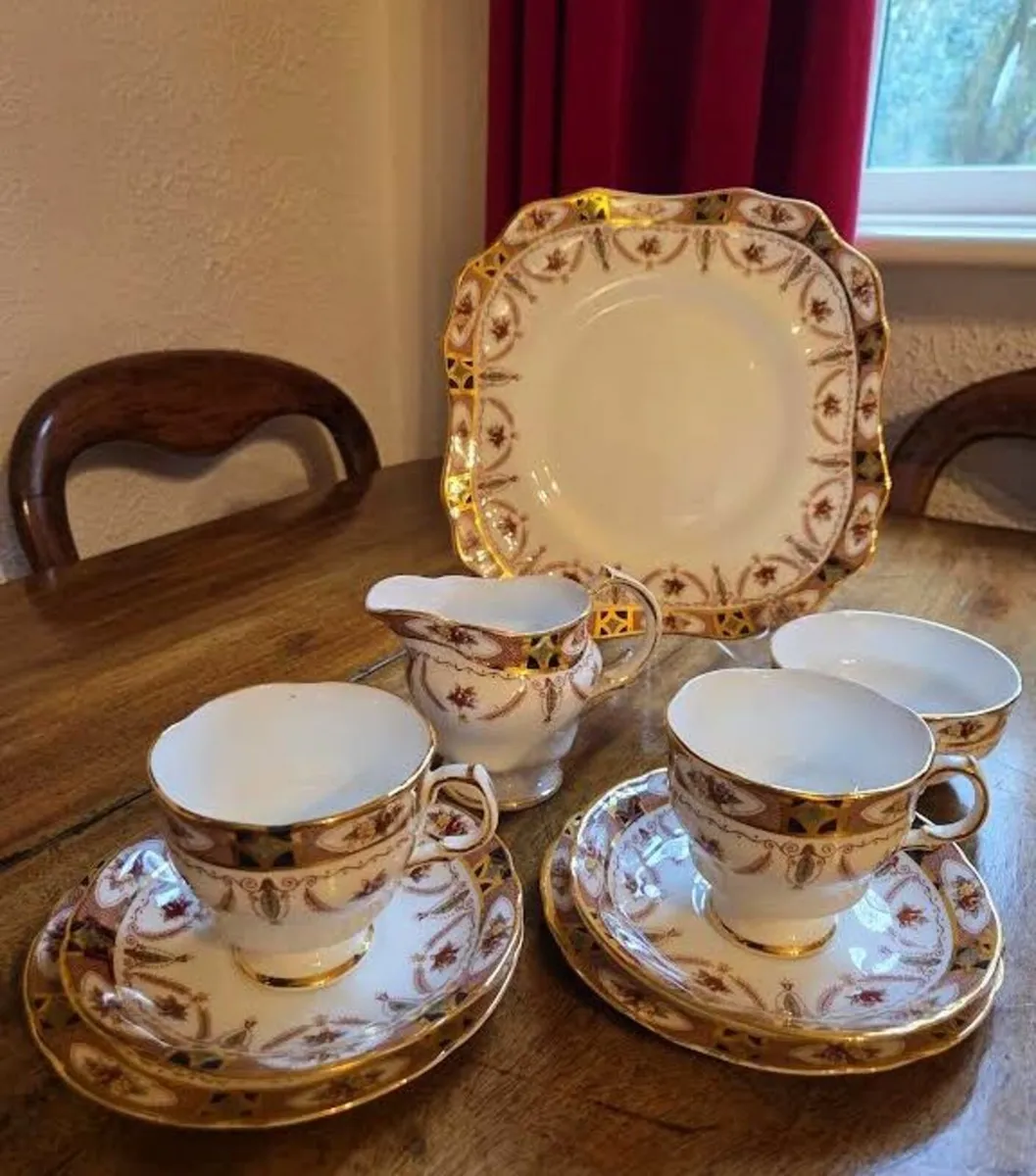 Vintage Arklow Pottery China Tea Set 6 Settings - Image 1