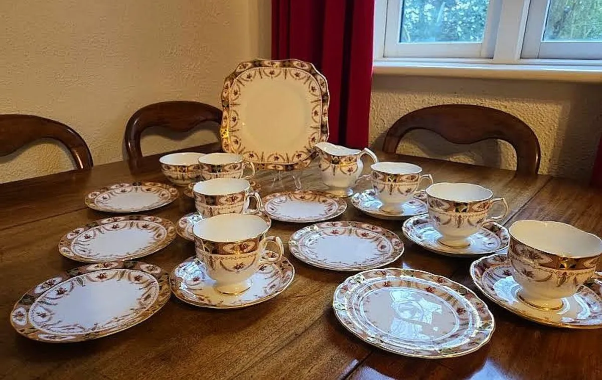 Vintage Arklow Pottery China Tea Set 6 Settings - Image 3