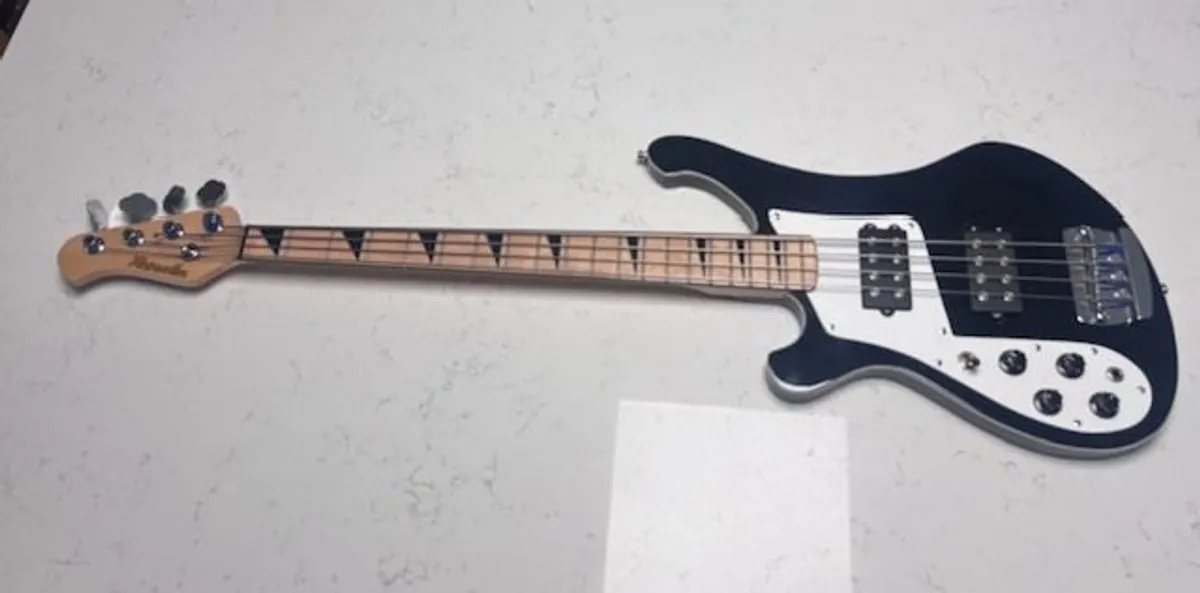 Retrovibe Bass LH - Image 1