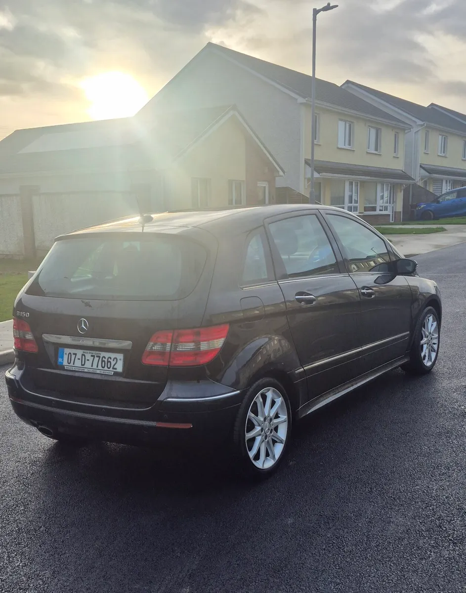 2007 mercedes Benz B150  Automatic - Image 3