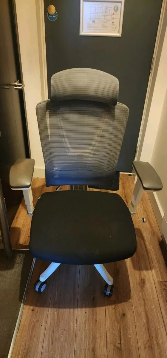 Autonomous Ergo Chair Pro - Image 1