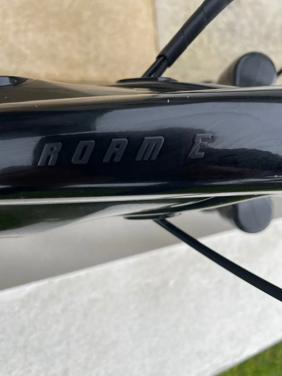Giant Roam E+ electric bicycle - Image 2