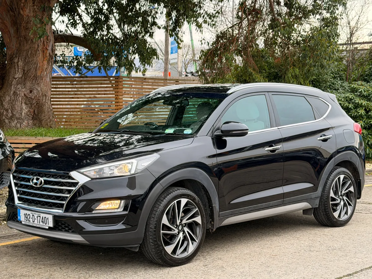 2019 Hyundai Tucson..heated seats..2 keys - Image 2