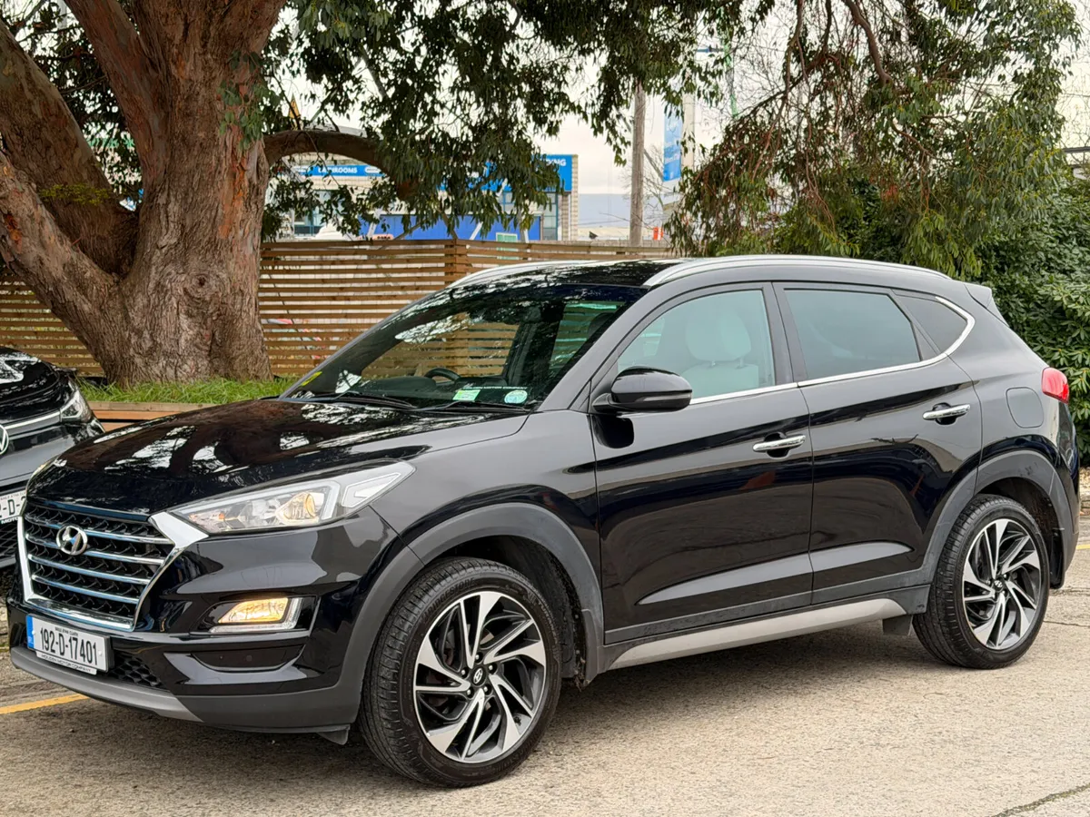 2019 Hyundai Tucson..heated seats..2 keys - Image 3