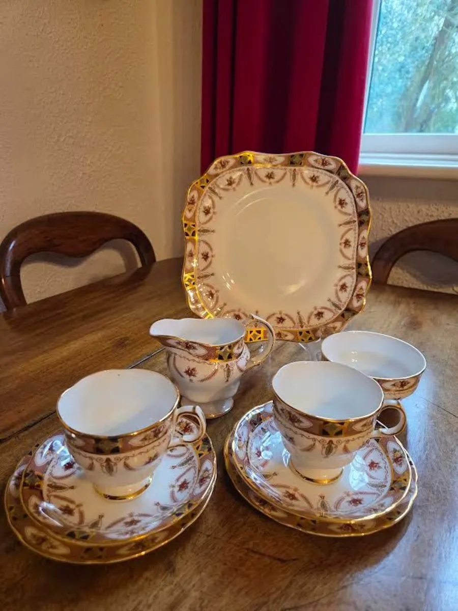 Vintage Arklow Pottery China Tea Set 6 Settings - Image 4