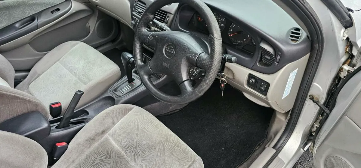 Nissan almera Automatic NCT&tax - Image 4