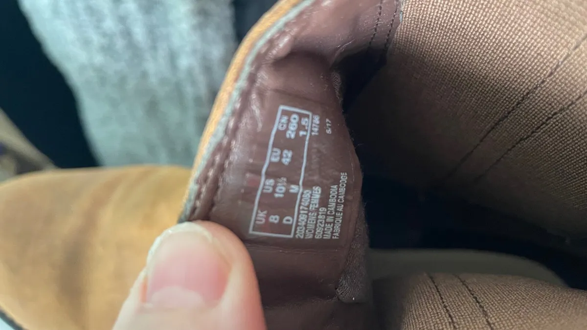 Women’s Clarks brown boots - Image 2