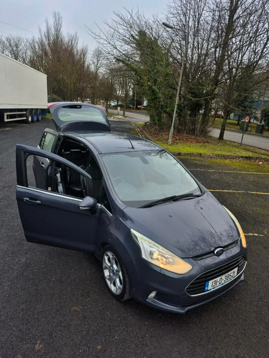 Automatic 2013 Ford B-MAX Titanium - Image 3