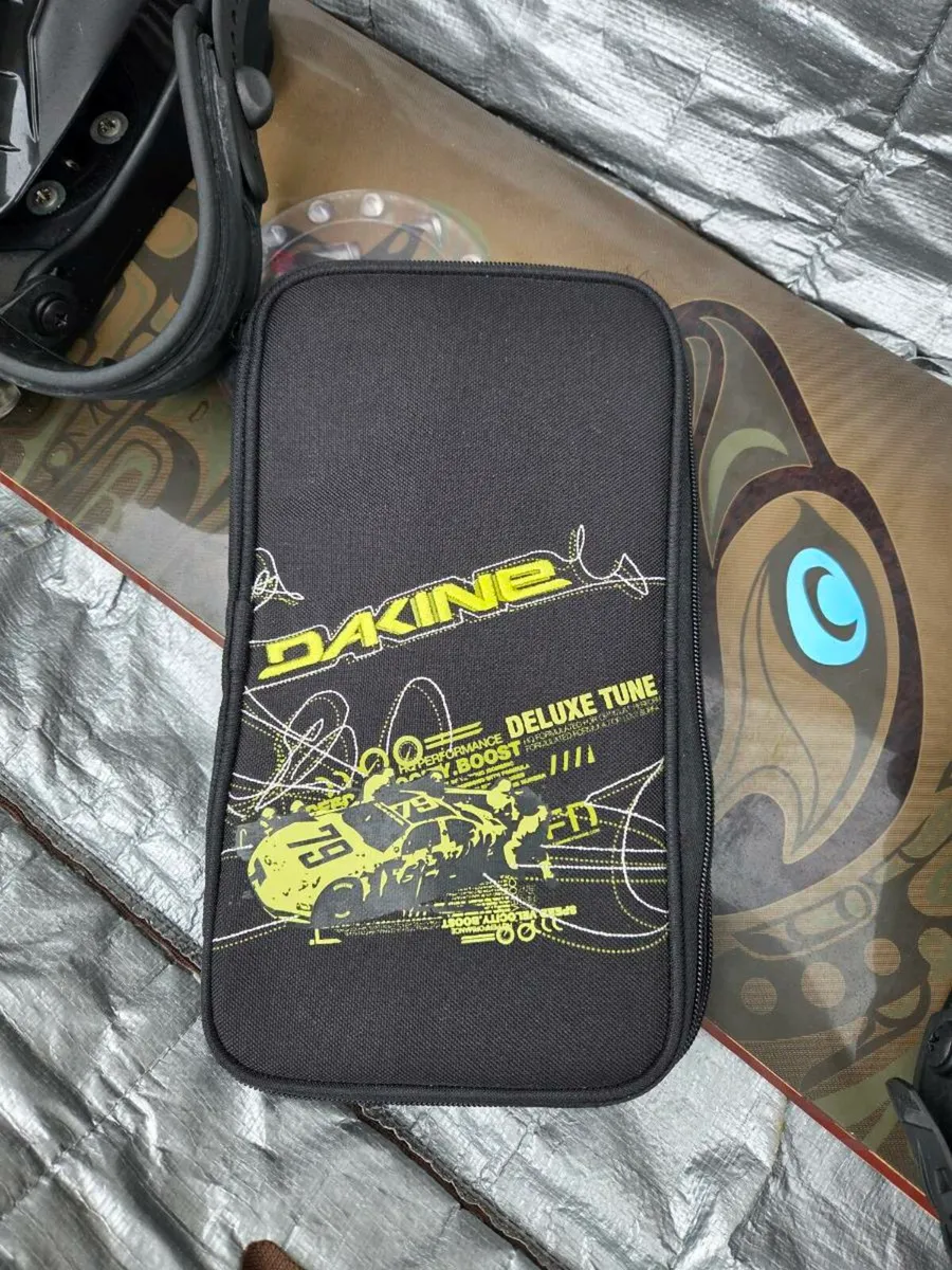 Snowboard- Burton Royale with Travel bag - Image 3