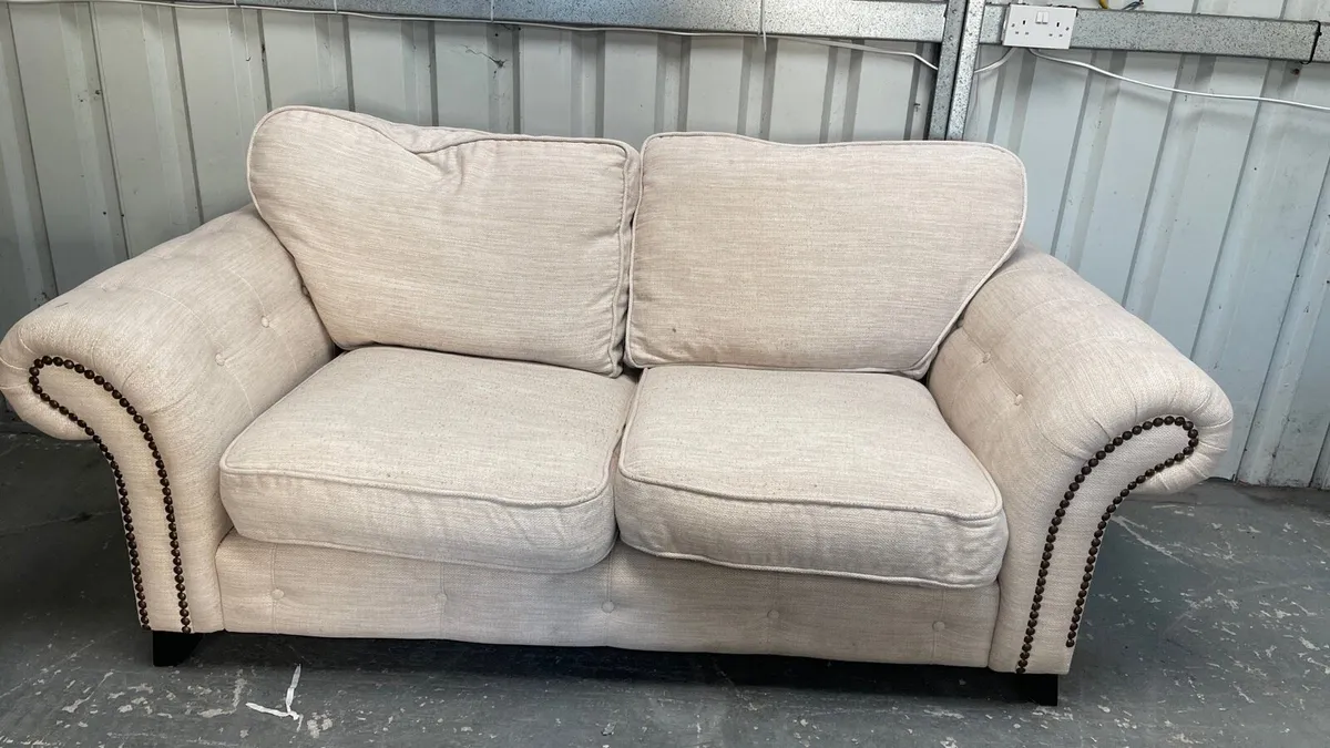 3&2 seater with arm chair - Image 3