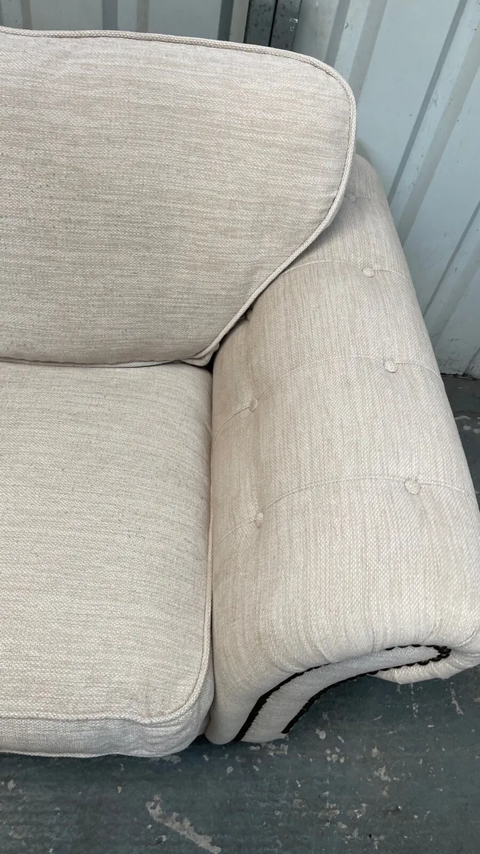 3&2 seater with arm chair - Image 4