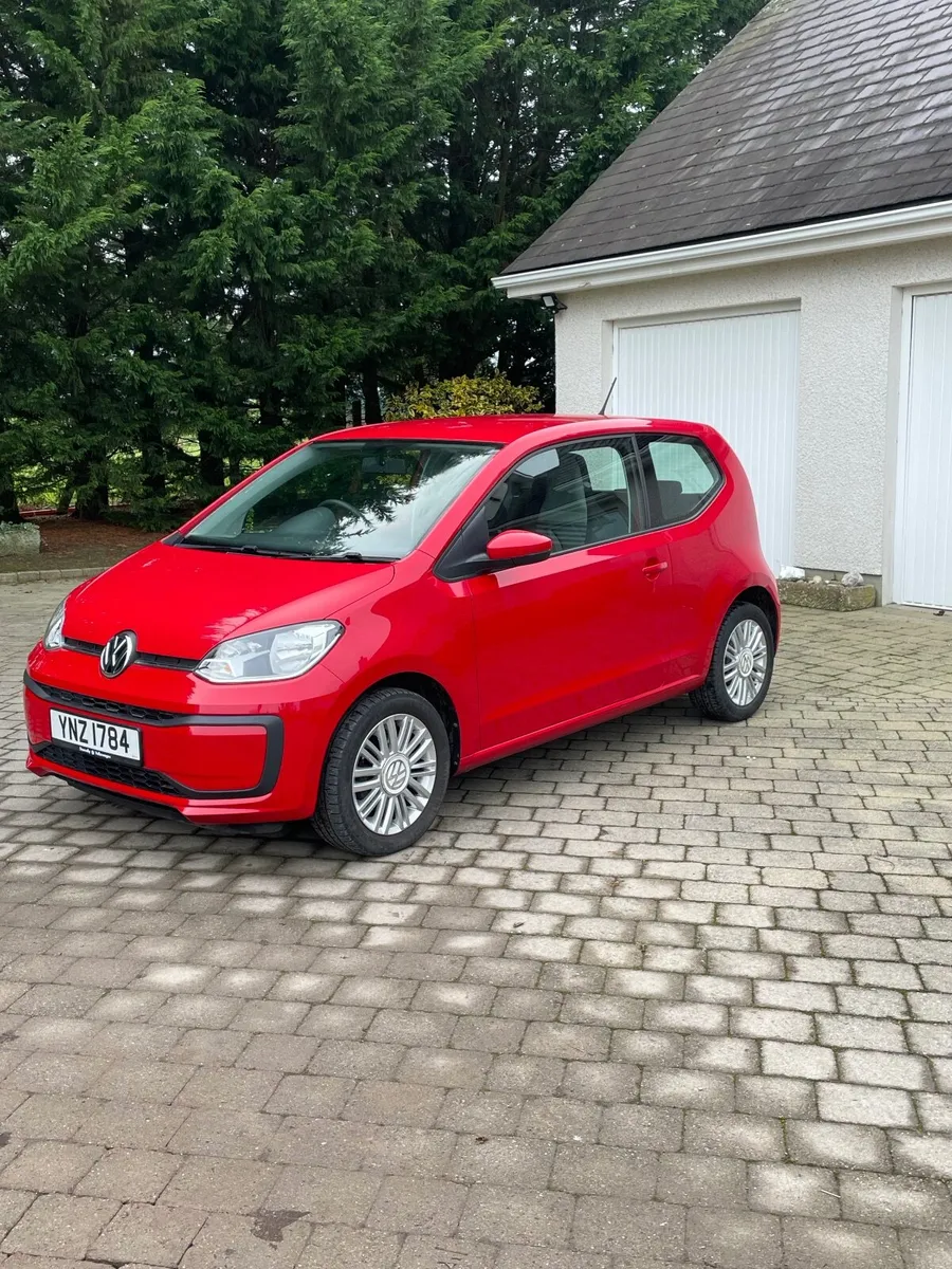 Volkswagen up! 2018 - Image 1