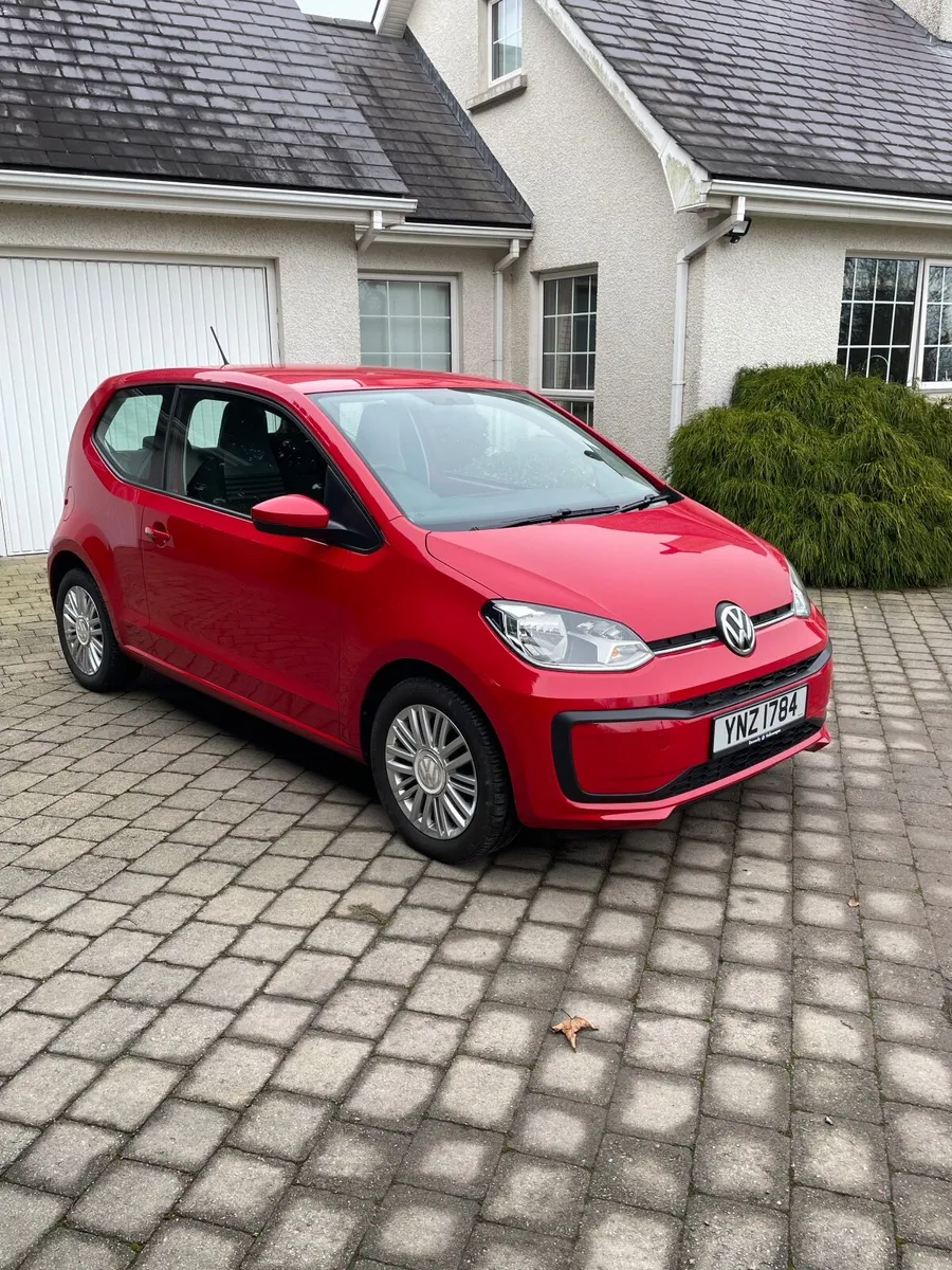 Volkswagen up! 2018 - Image 2