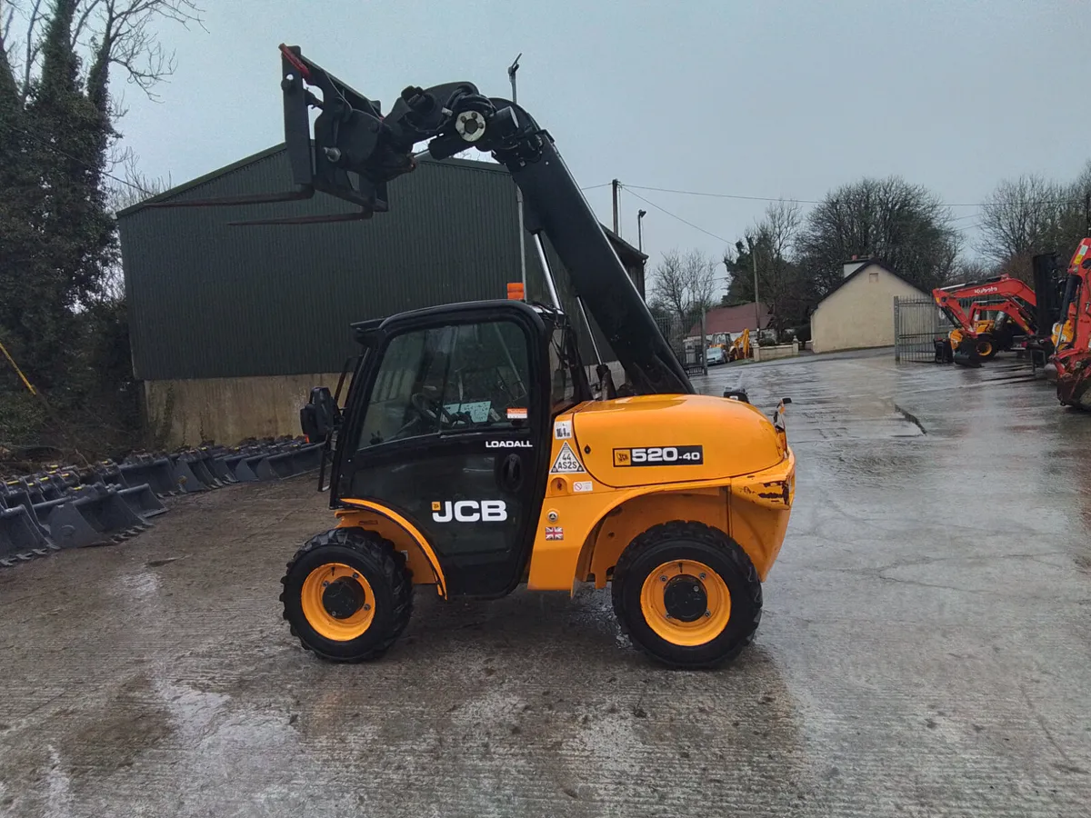 JCB 520  40  (2017) - Image 3