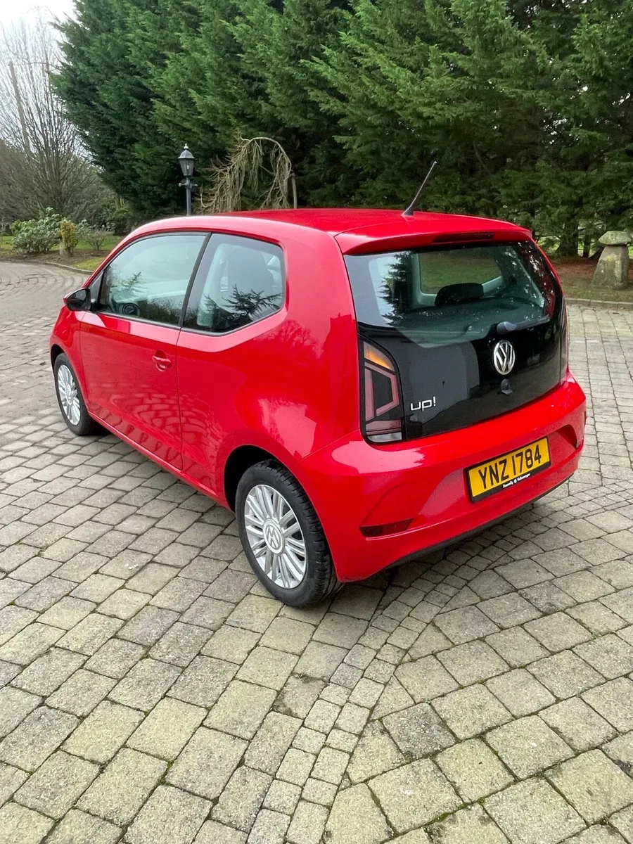 Volkswagen up! 2018 - Image 4