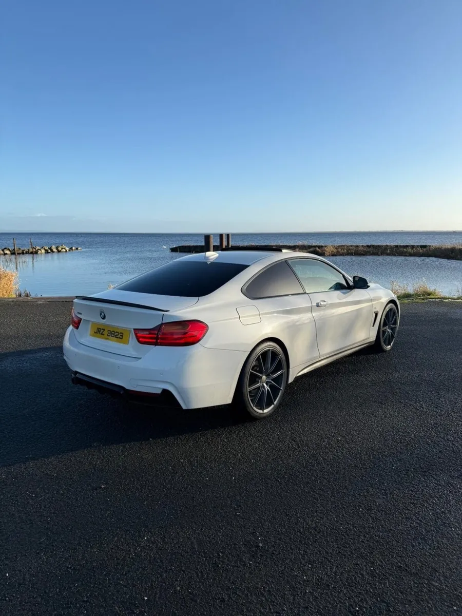 BMW 4-Series 2014 M Sport Sunroof - Image 3