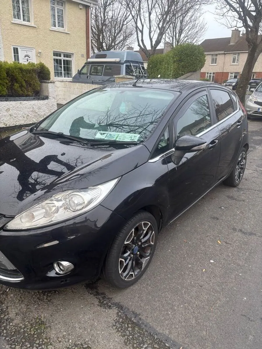 2010 Ford Fiesta - Image 4