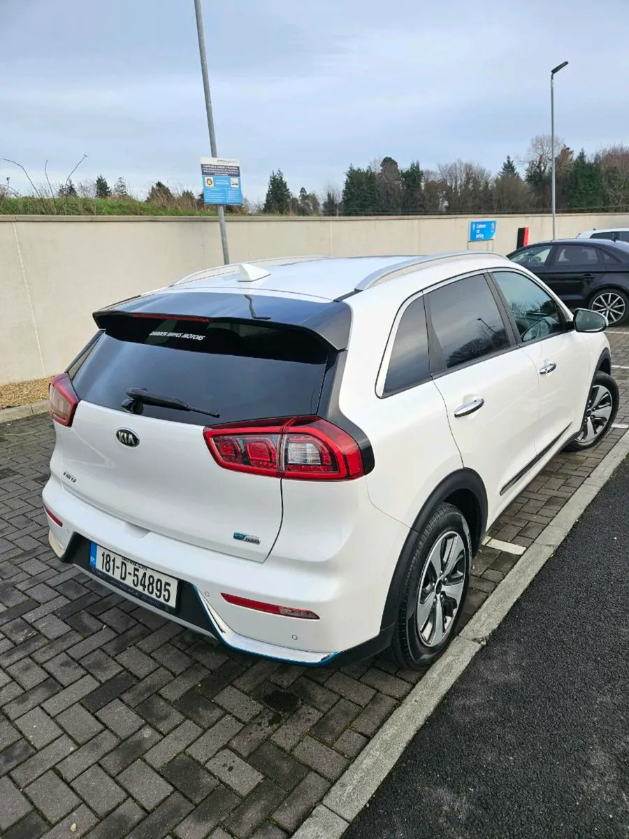 Kia Nero Plug in Hybrid - Image 4