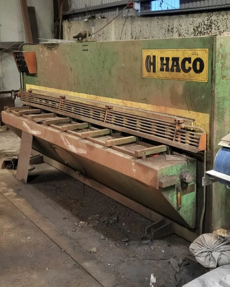 Haco Guillotine