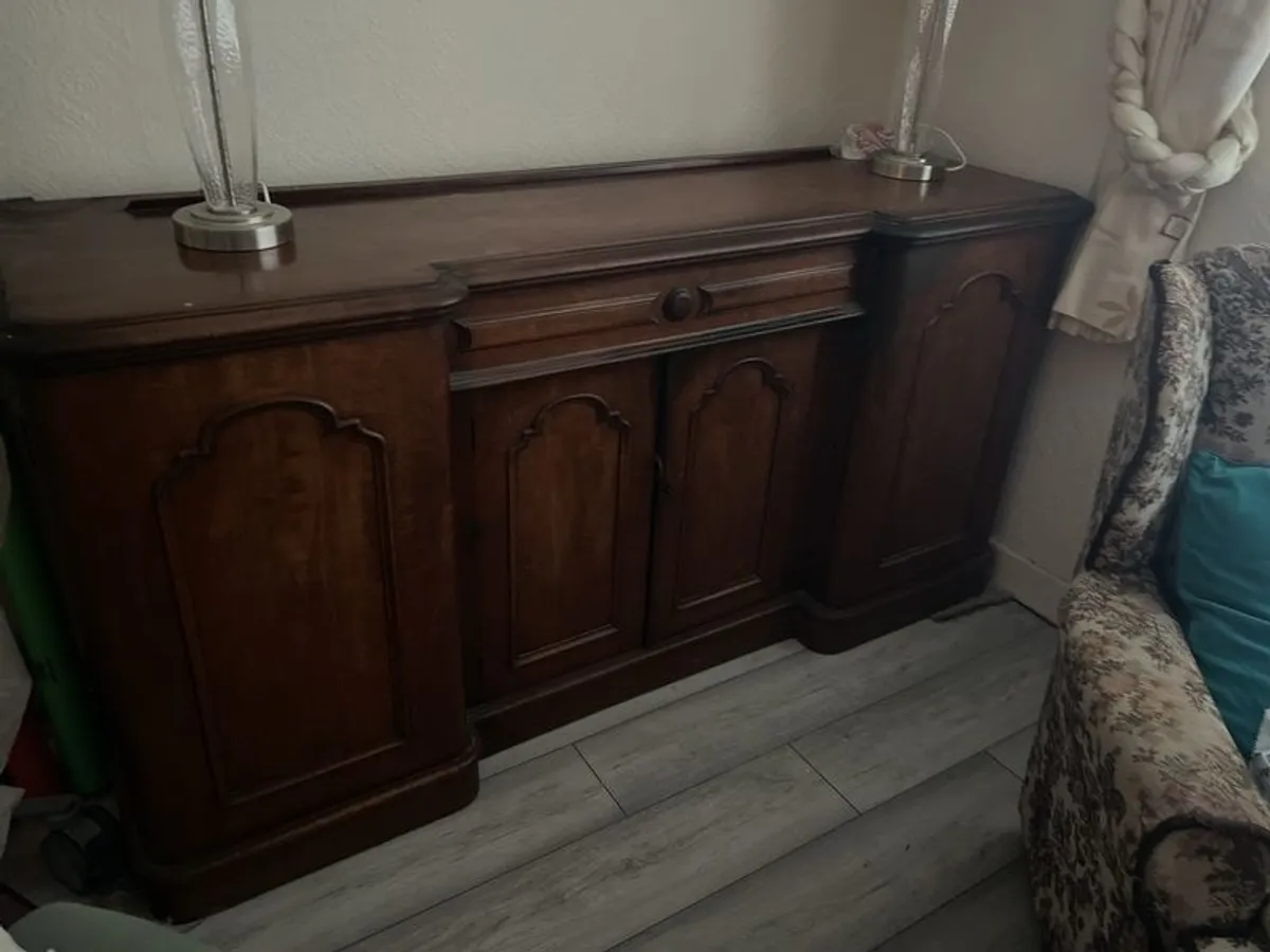 large sideboard - Image 1