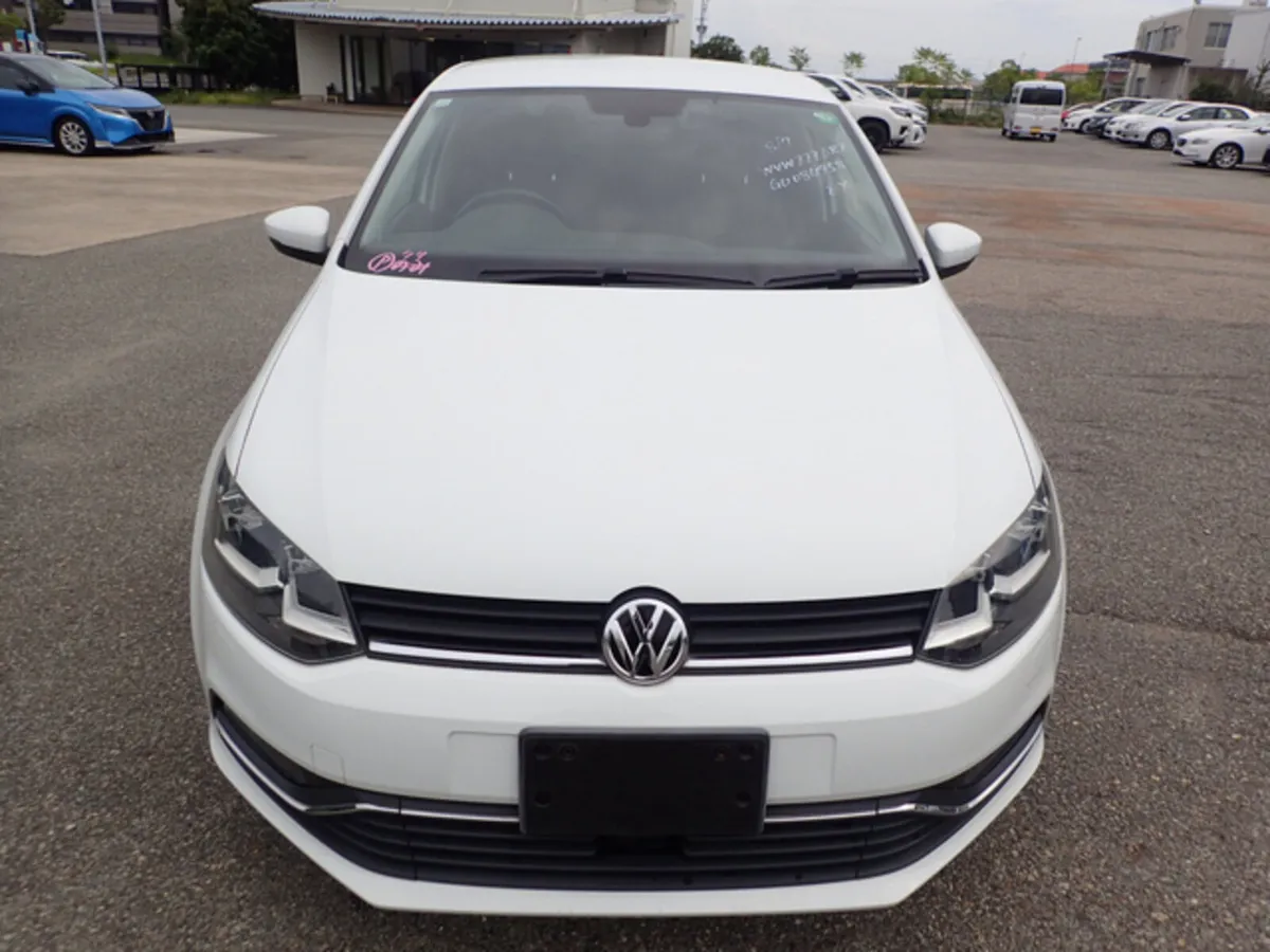 Volkswagen Polo 1.2 TSI HIGHLINE PLUS PETROL AUTOM - Image 2