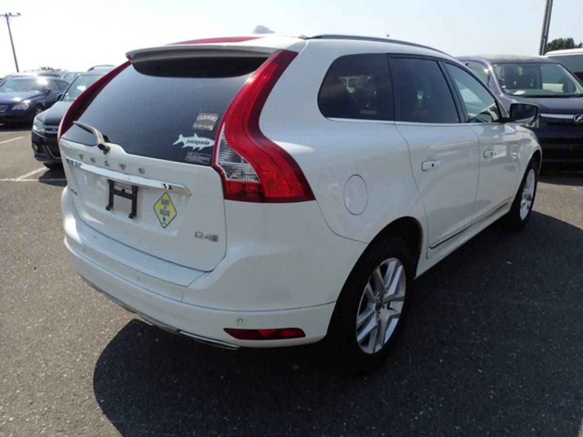 Volvo XC60 2.0 D4 DIESEL SE LUXURY PREMIUM AUTO ** - Image 4