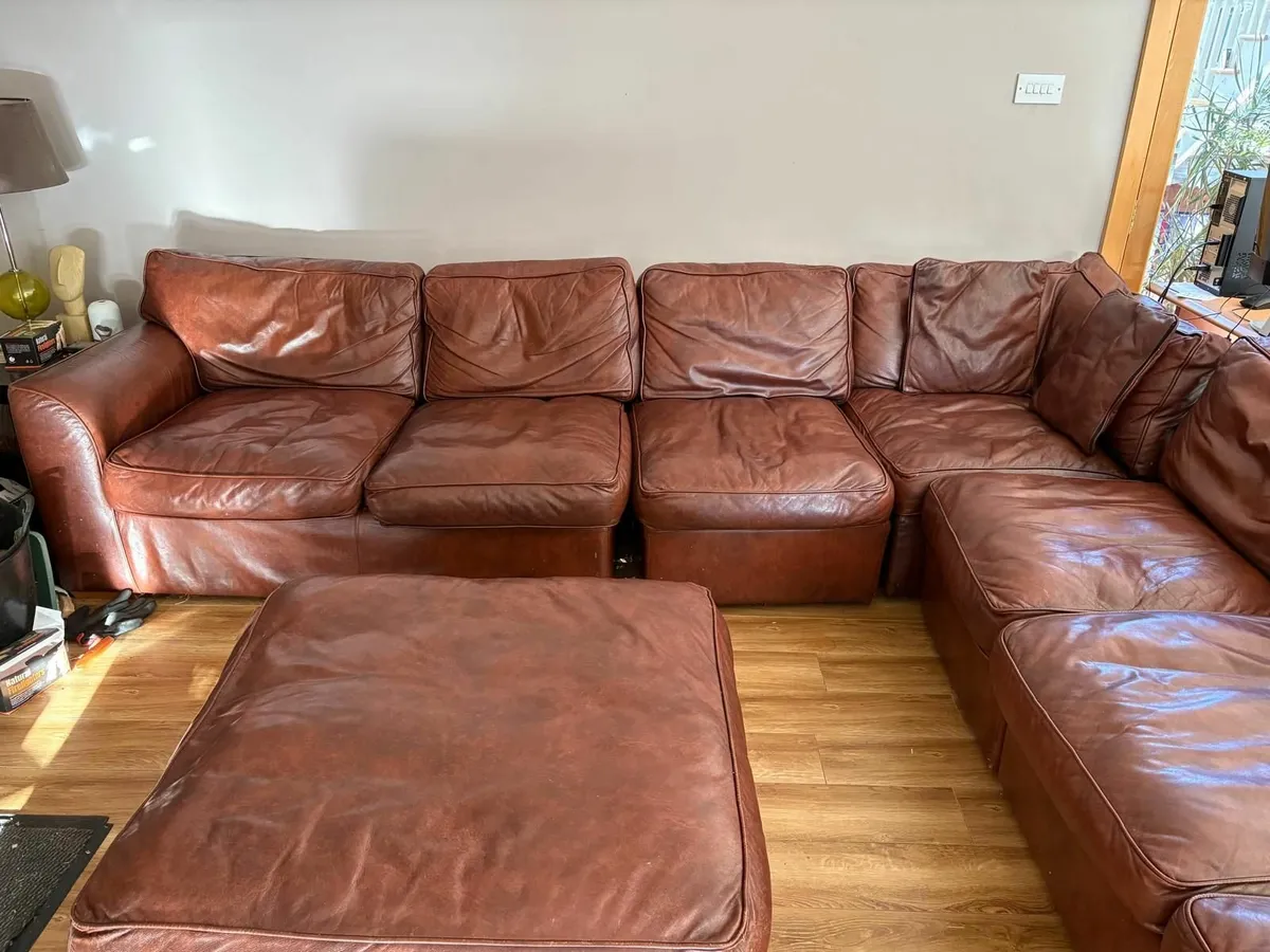 Beautiful L- Shape Leather couch - Image 3