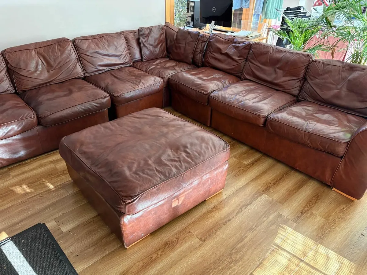 Beautiful L- Shape Leather couch - Image 4