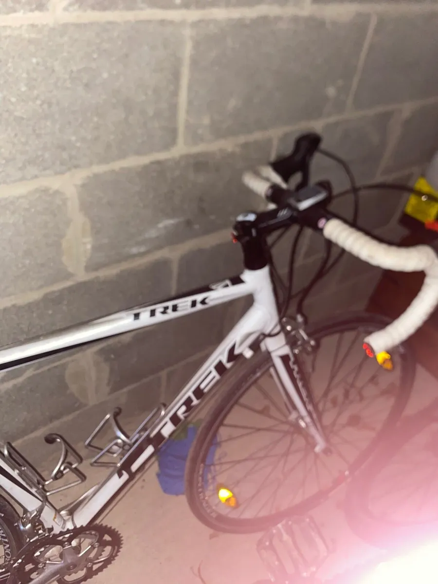 Trek alpha aluminium road bike. - Image 1