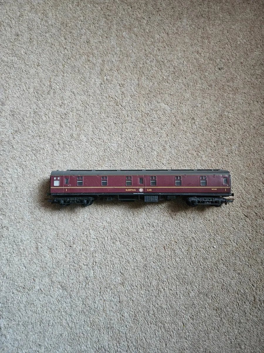 Hornby Lima OO Gauge Carraige