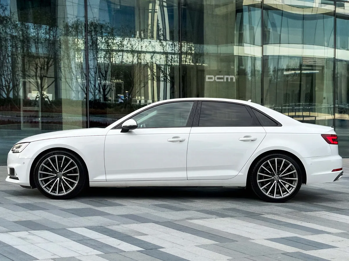 Audi A4 35TFSI Sport 150 PS Automatic - Image 4