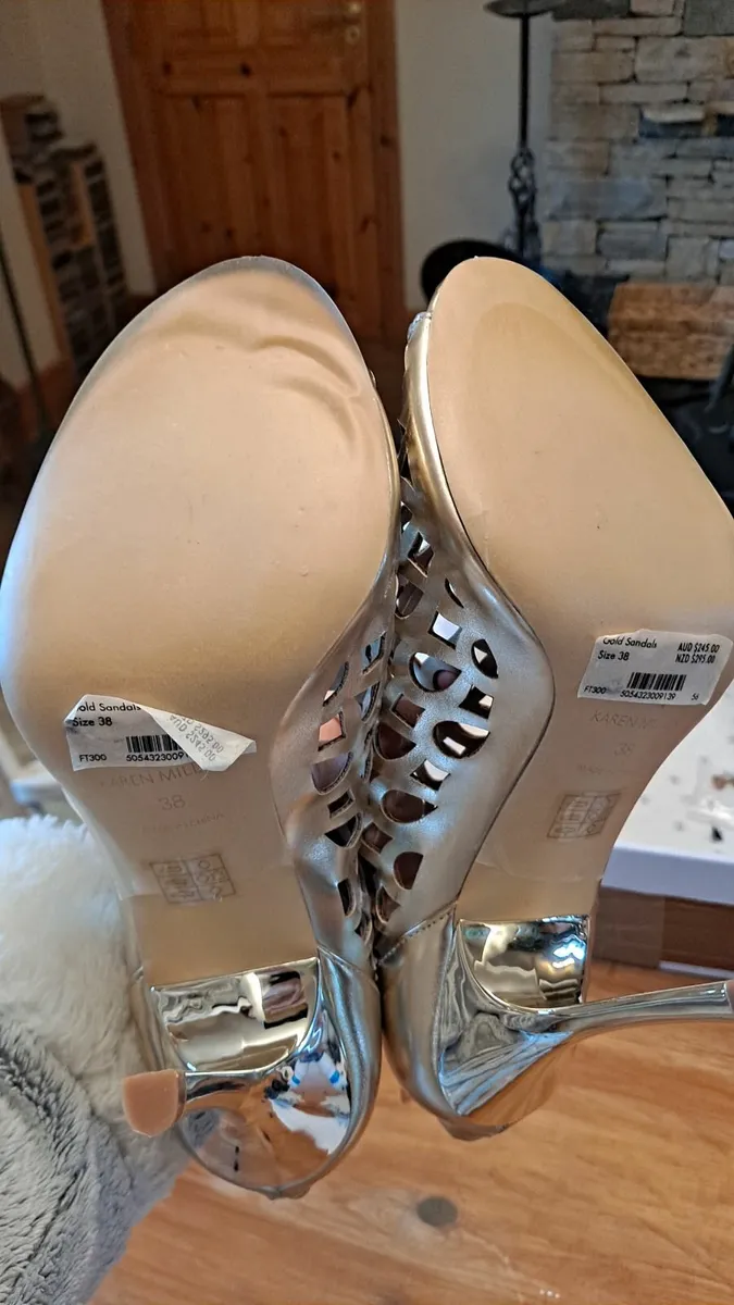 Gold High Heel Shoes - Image 3