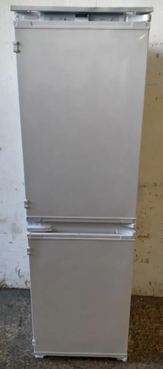 Integrated Fridge Freezer 50/50 Split - Image 1