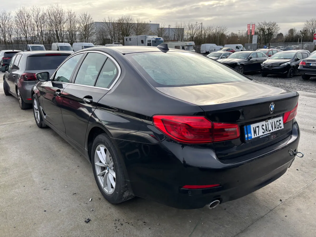 17 BMW 520d Auto SE 180km Starting 220km - Image 4