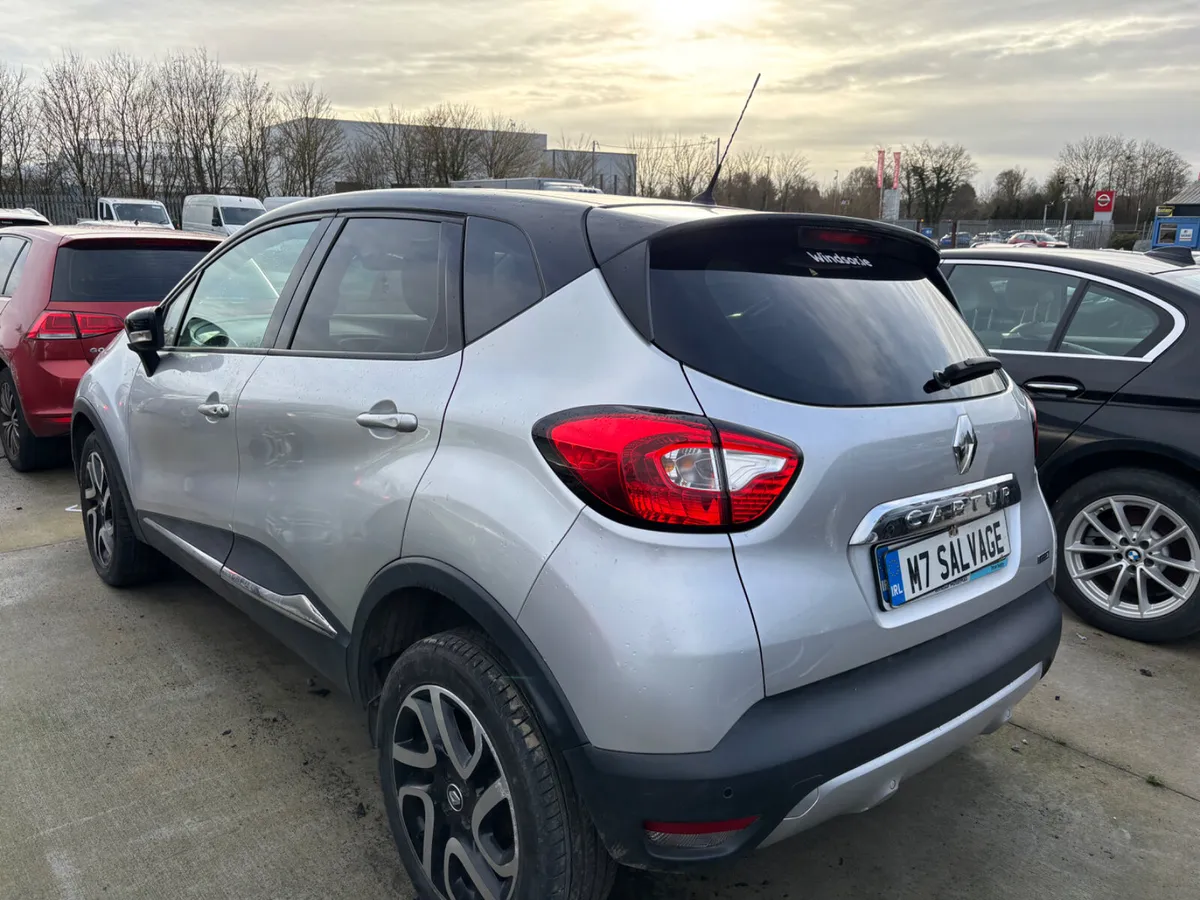 17 Captur Signatur 1.5 Diesel 200km Starting - Image 4