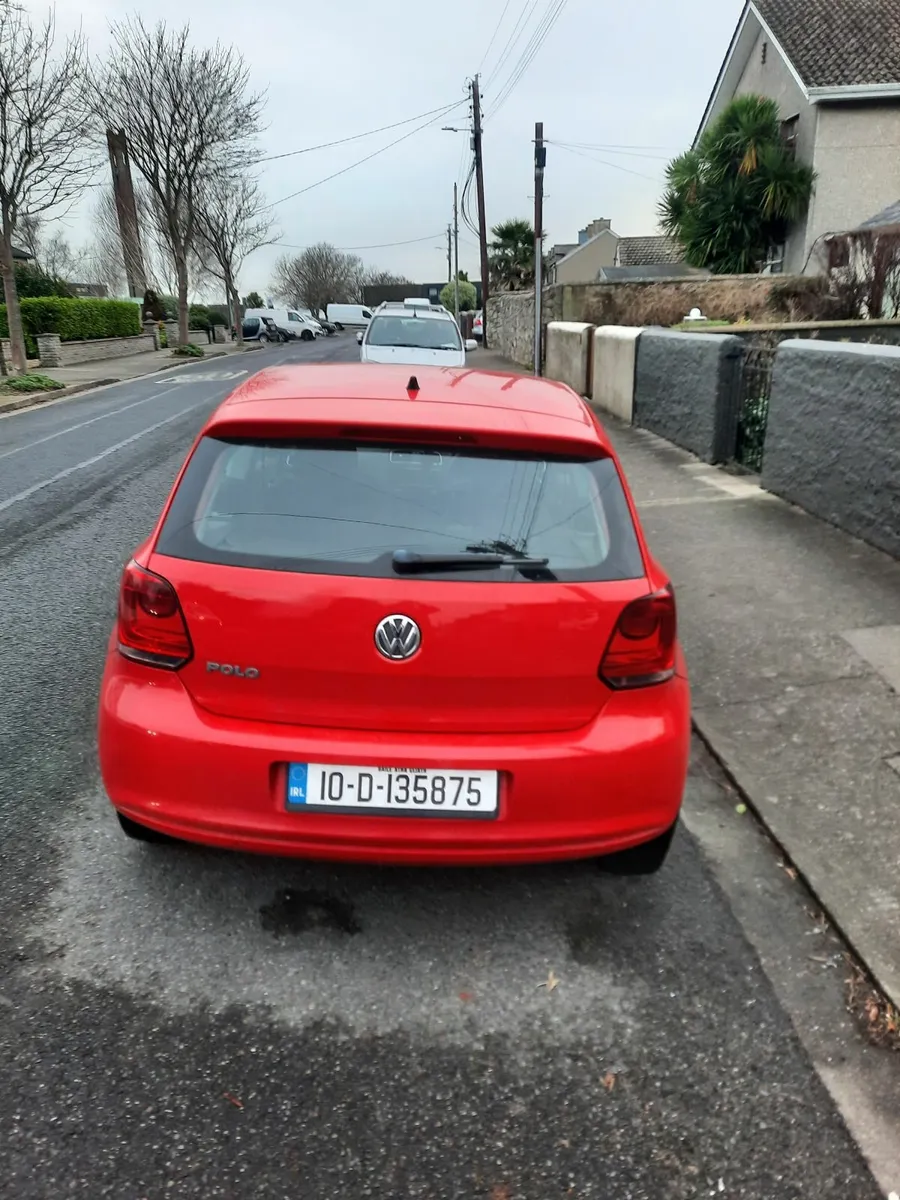 Volkswagen Polo 2010 - Image 2