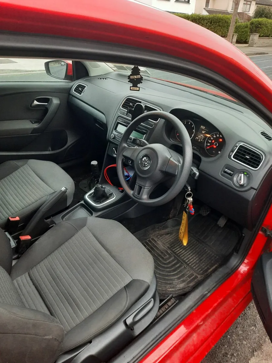 Volkswagen Polo 2010 - Image 4