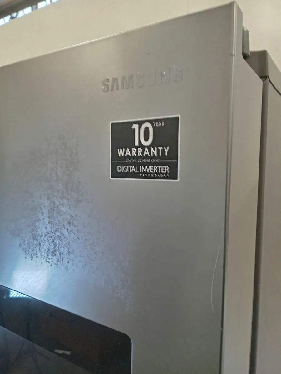 American Fridge Freezer EX-Display - Image 2