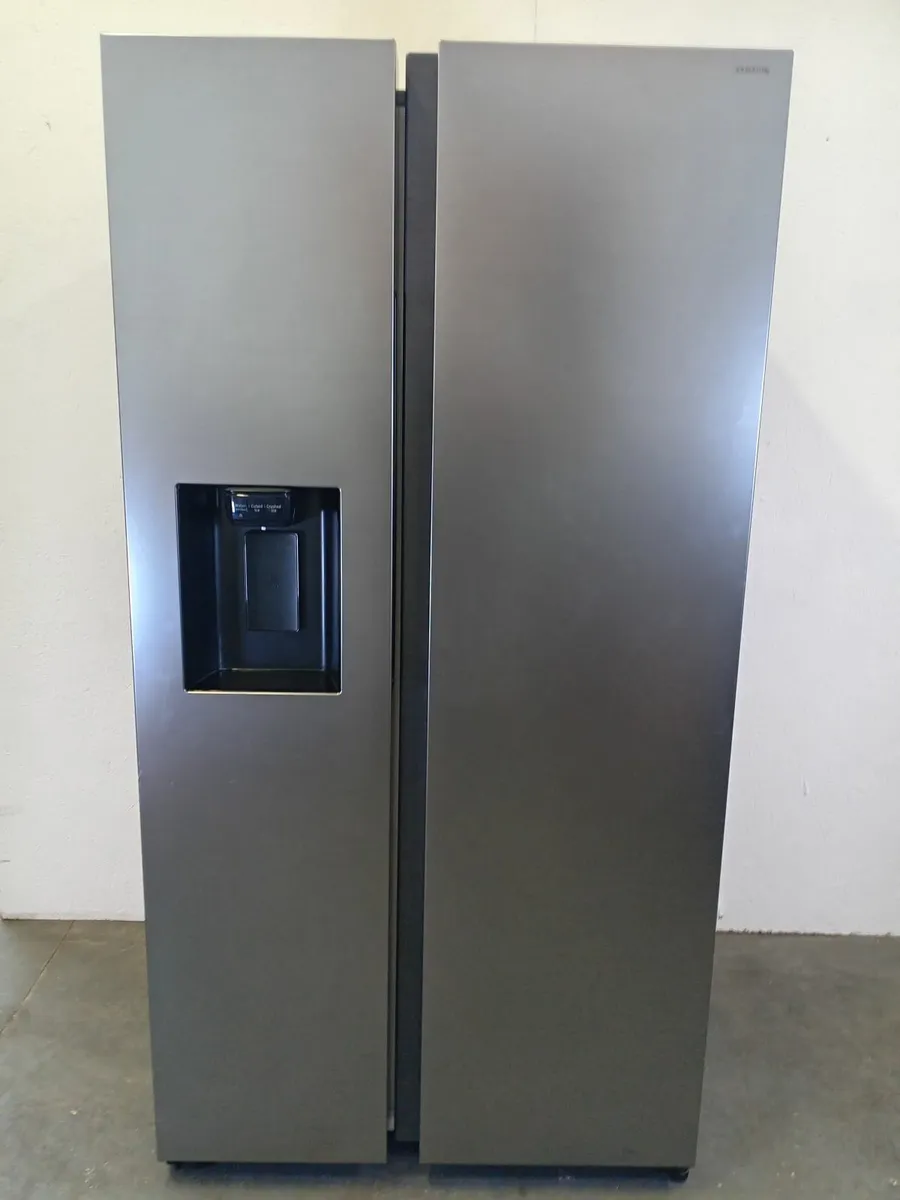 American Fridge Freezer EX-Display - Image 1