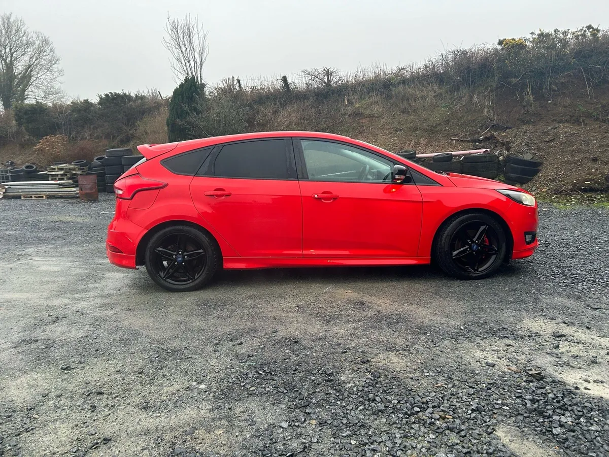 2016 Ford focus 1.5 petrol ST line - Image 3